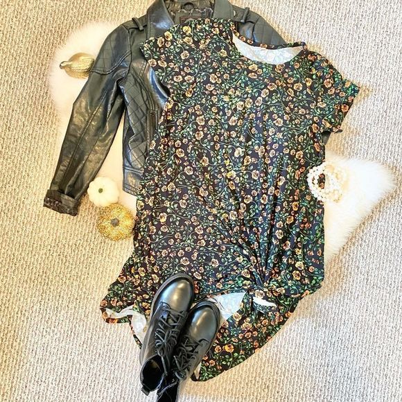 🎃LULAROE Fall Rose Vine Pumpkin Pattern T-Shirt Dress Hi-Low Women’s Medium [M] - Picture 2 of 7